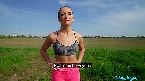 Fit Runner In Tight Leggings – Zuzu Sweet