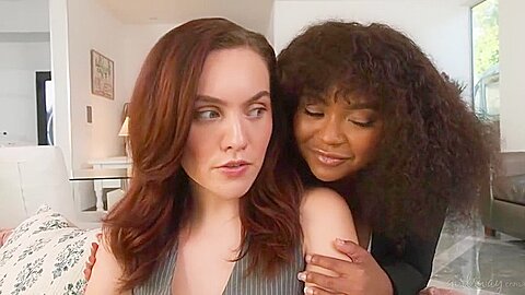 Freya Parker, Avery Jane, Cami Strella – Straight Seduction Therapy